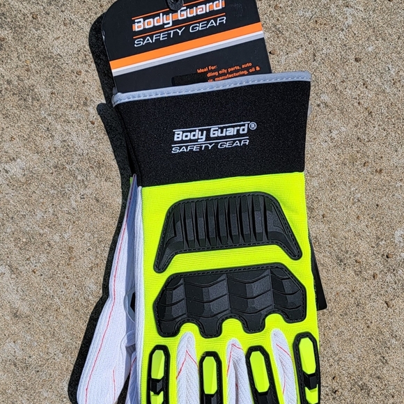 Body Guard size large gas and oil gloves NWT - Picture 2 of 4